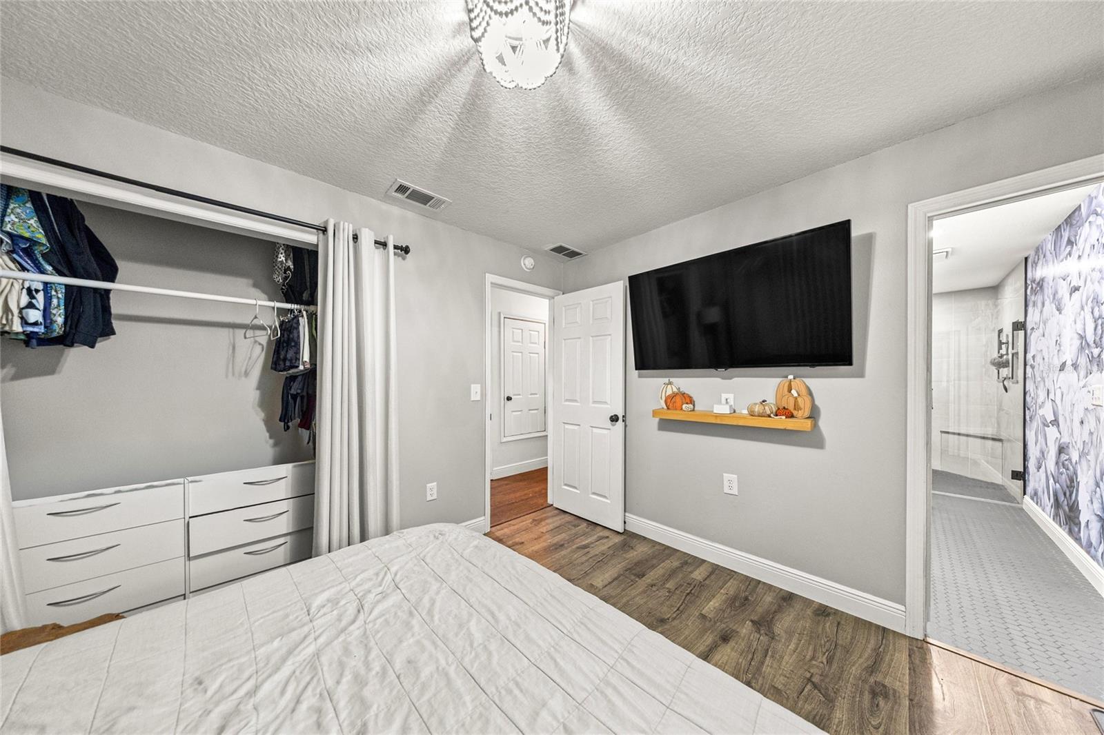 HOLCOMB ED - Residential