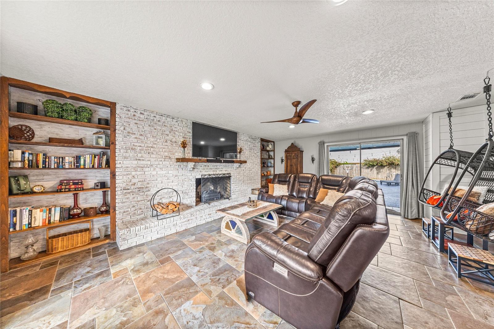 HOLCOMB ED - Residential