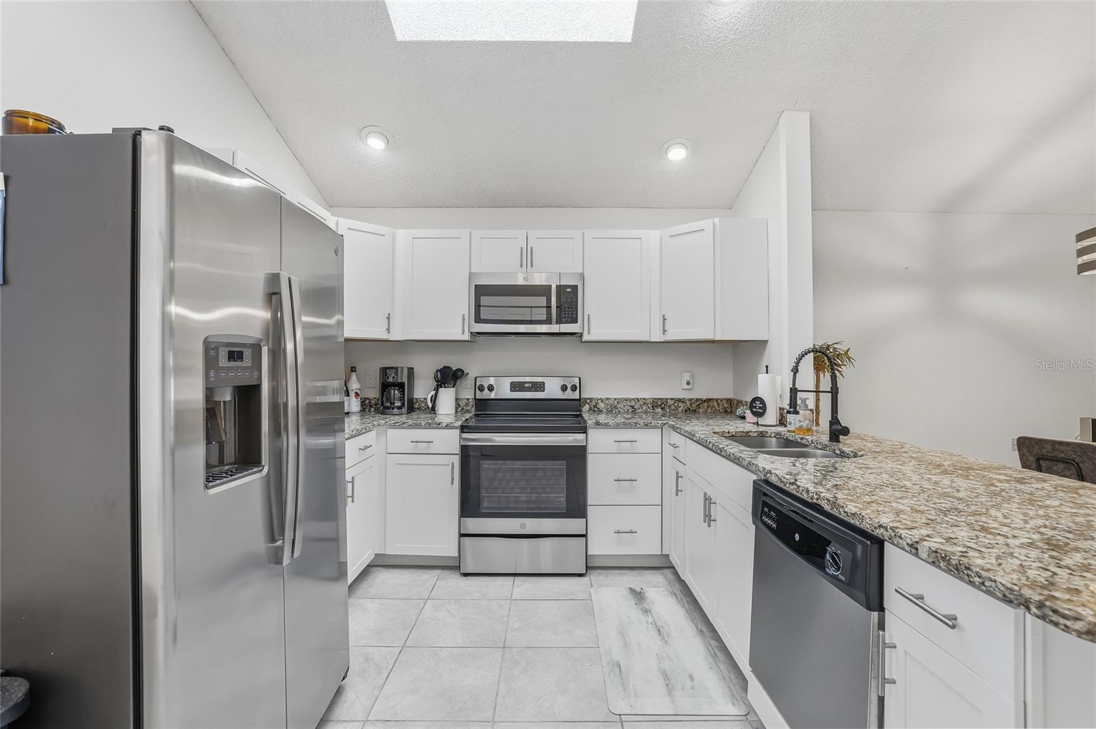 VILLAGE OF LAKESIDE SOUTH II - Residential