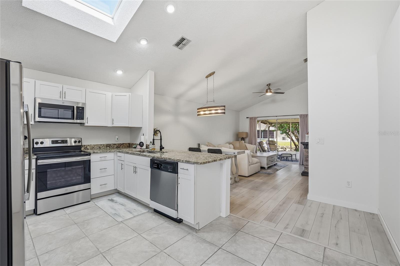 VILLAGE OF LAKESIDE SOUTH II - Residential