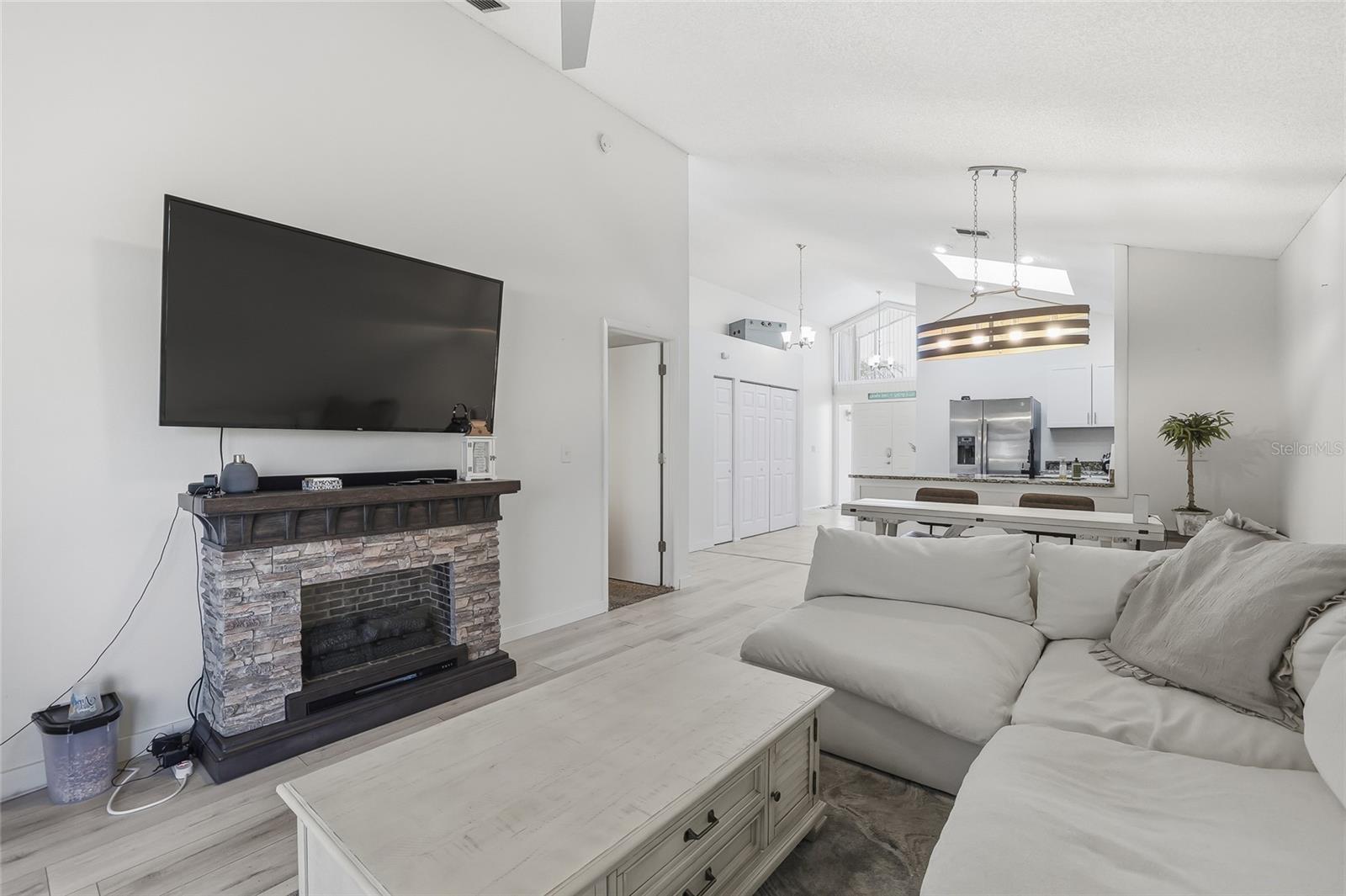 VILLAGE OF LAKESIDE SOUTH II - Residential