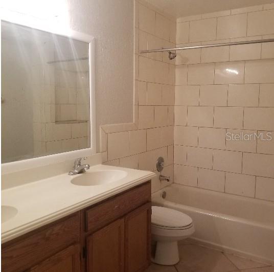 SUMMER WOODS - Residential Lease