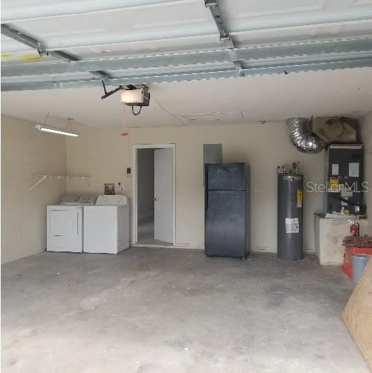 SUMMER WOODS - Residential Lease