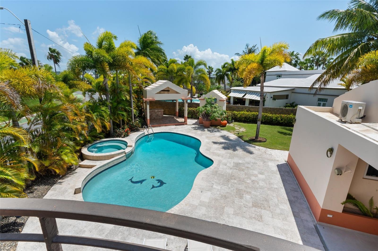 PASEO LAS PALMAS - Residential