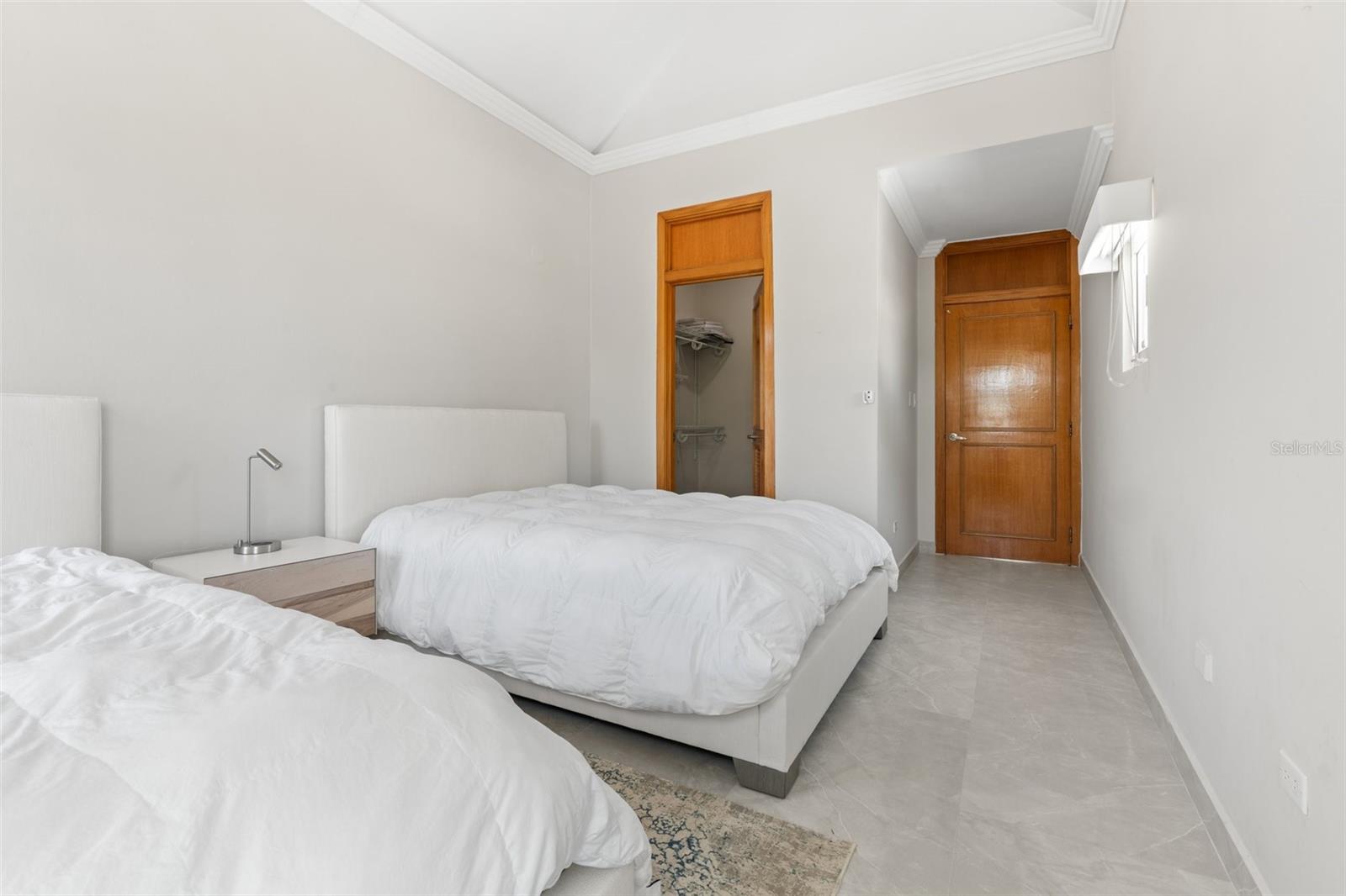PASEO LAS PALMAS - Residential