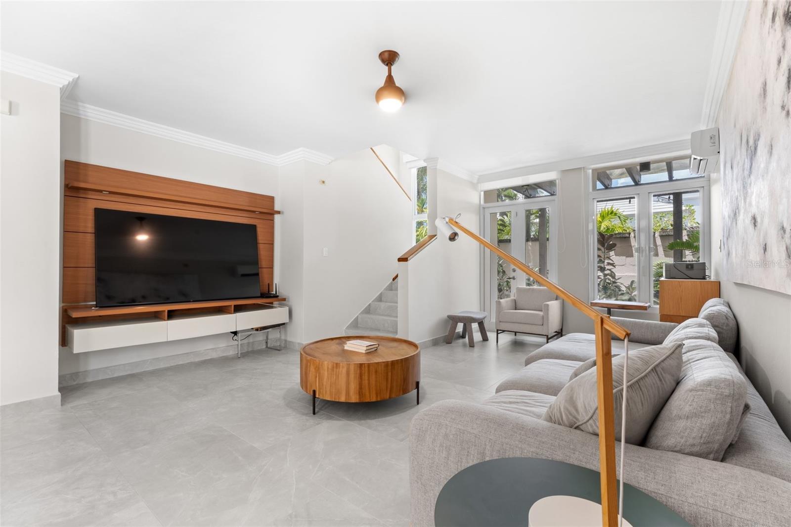 PASEO LAS PALMAS - Residential