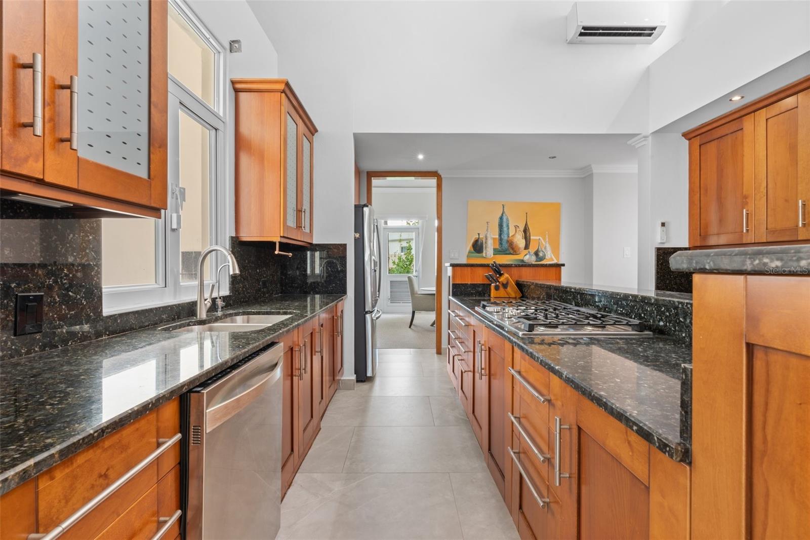 PASEO LAS PALMAS - Residential