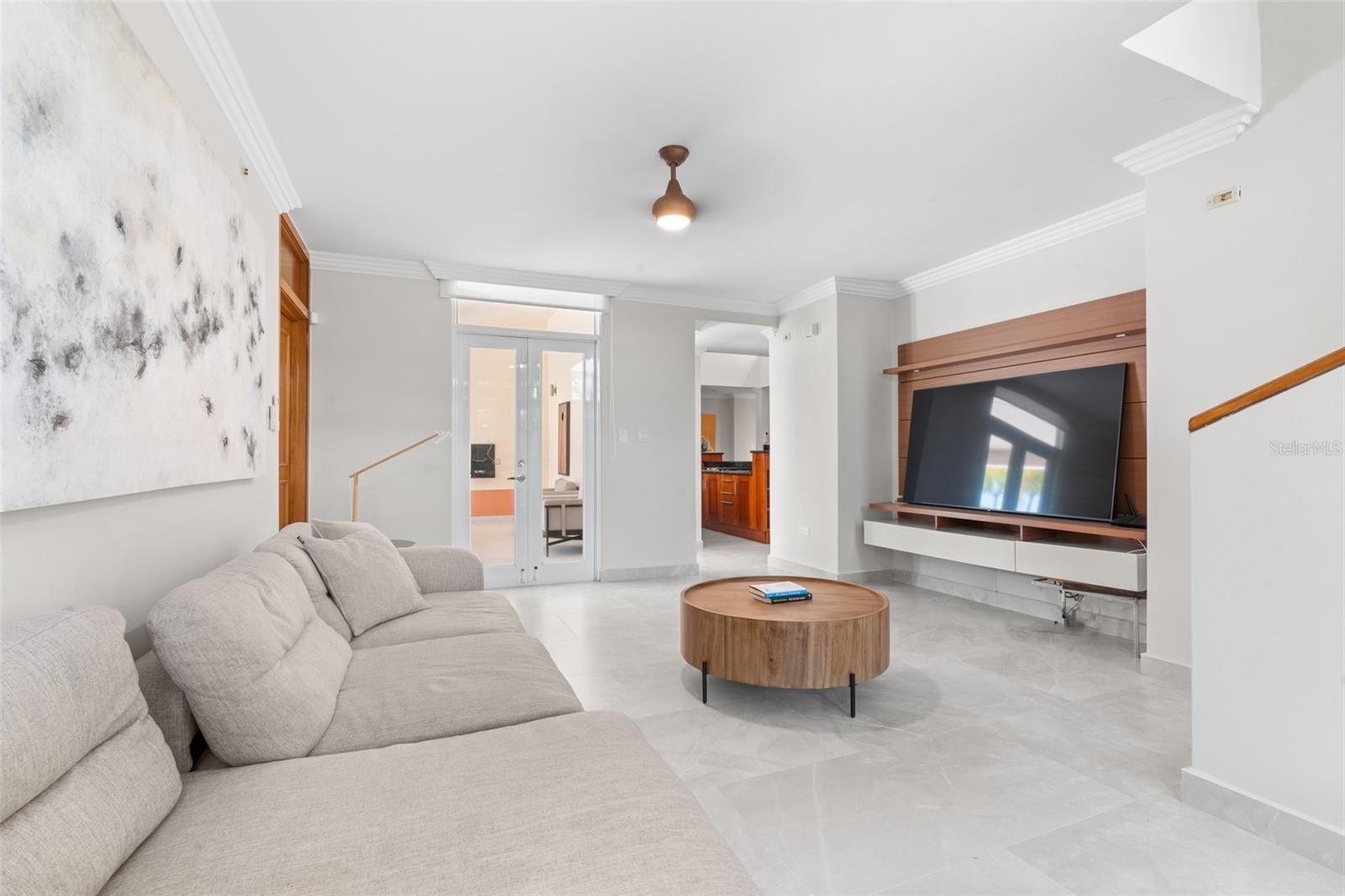 PASEO LAS PALMAS - Residential