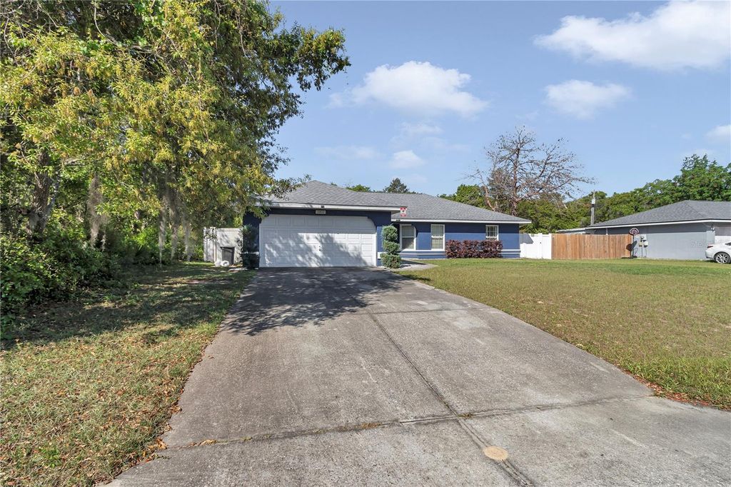 Photo of 13800 SW 33rd Court Road, Ocala, FL 34473 (MLS # OM710837)