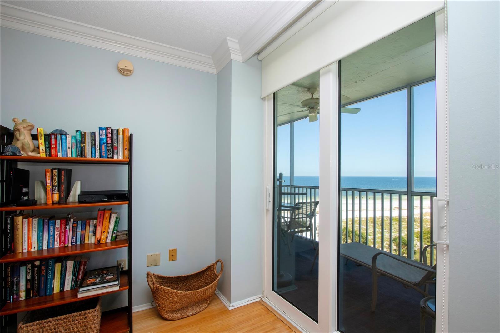 CRYSTAL SANDS 2 - Residential