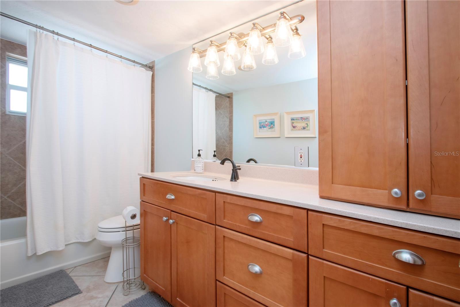 CRYSTAL SANDS 2 - Residential