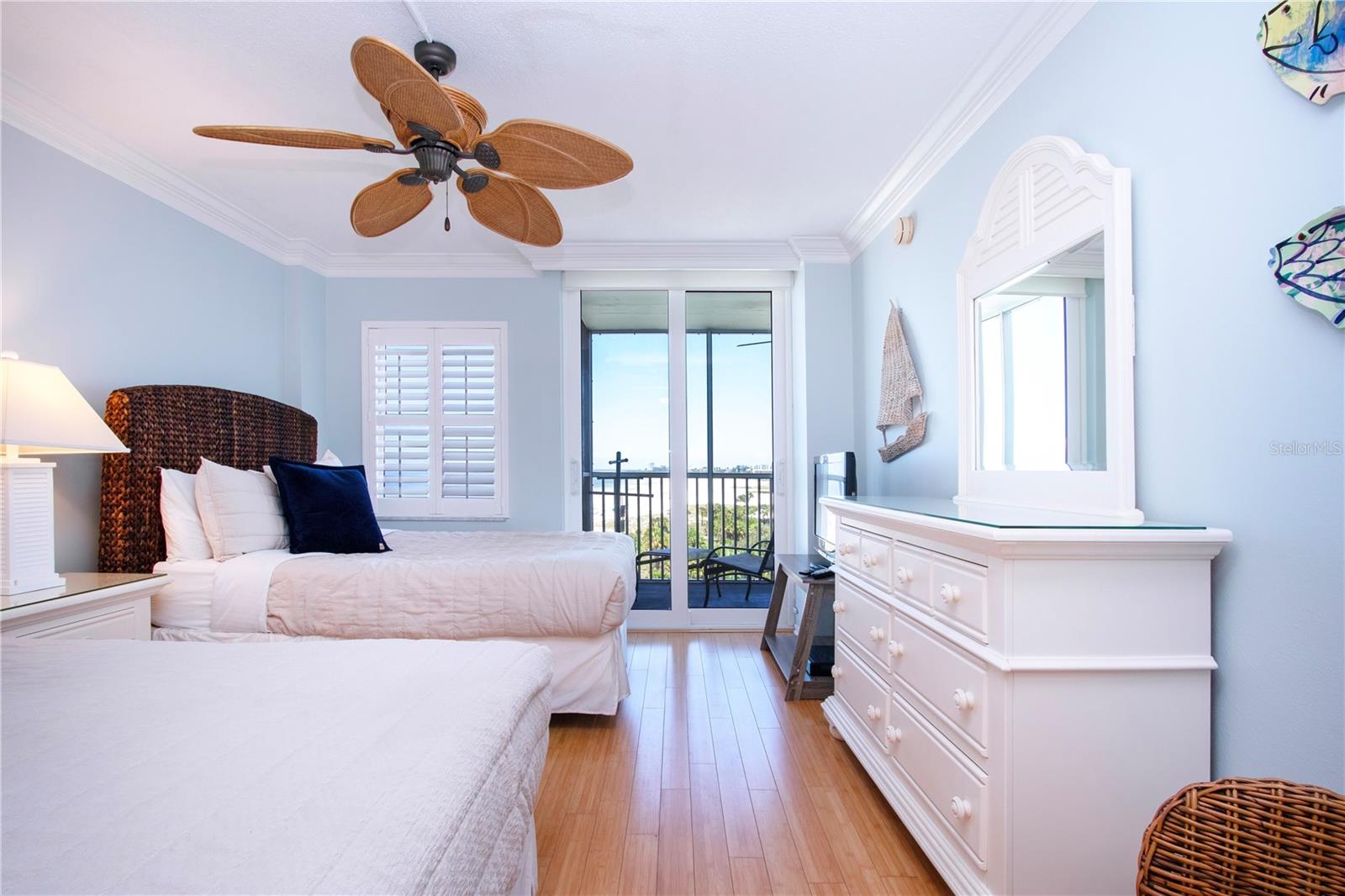 CRYSTAL SANDS 2 - Residential