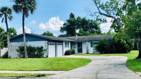 Photo of 6429 Voltaire Drive, Orlando, FL 32809 (MLS # O6281247)