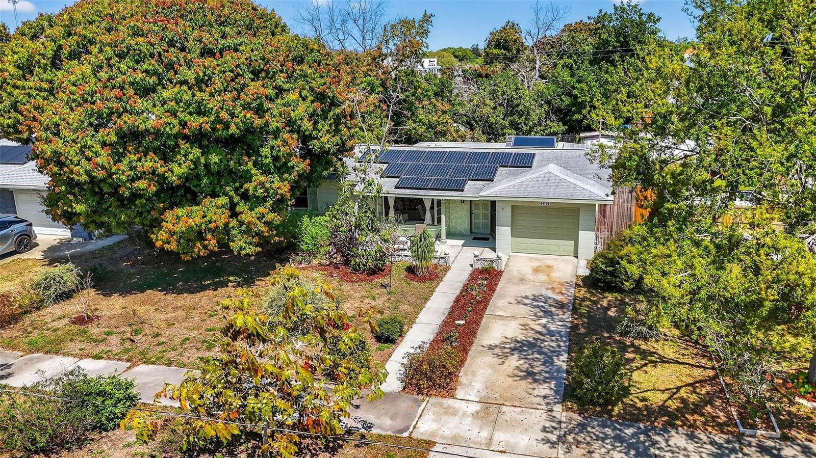 EAGLE CREST - Residential