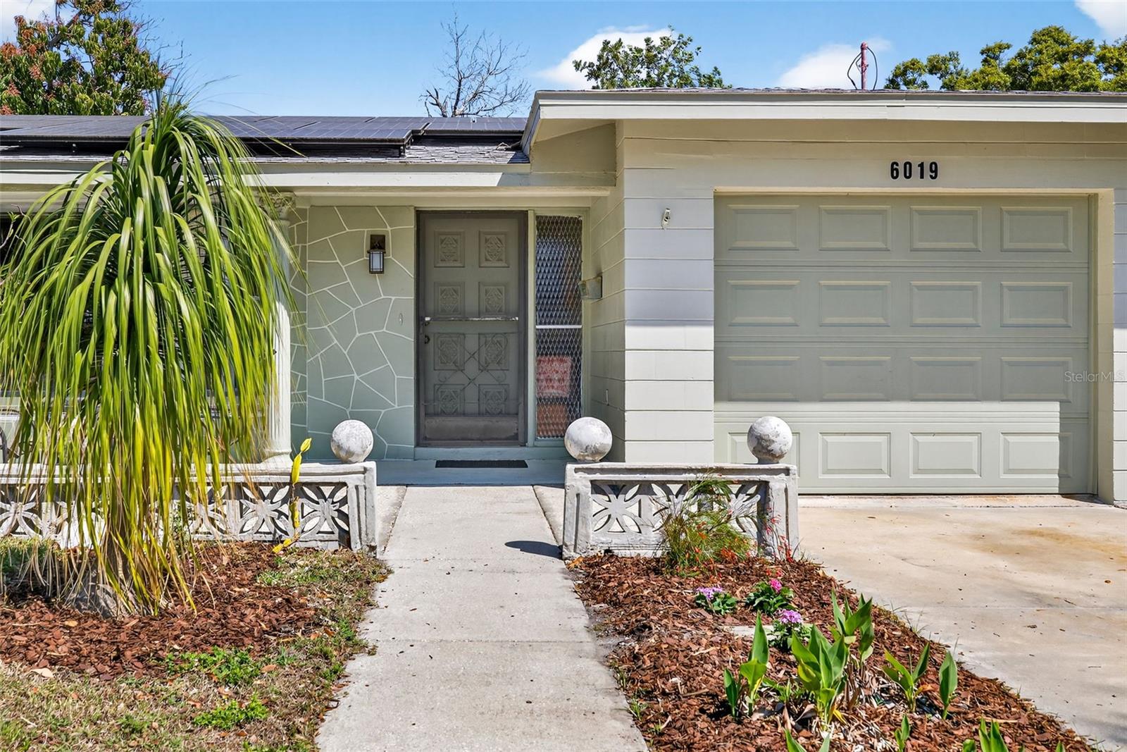 EAGLE CREST - Residential