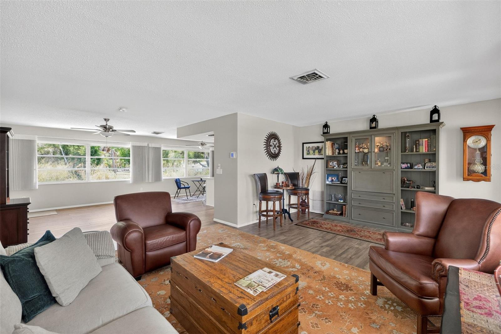 CROWN POINT - Residential