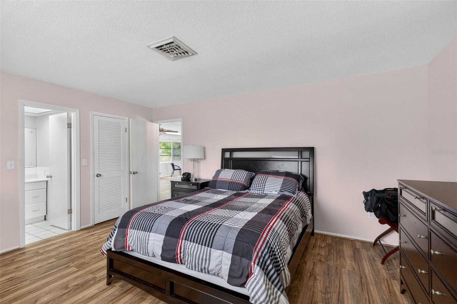 CROWN POINT - Residential