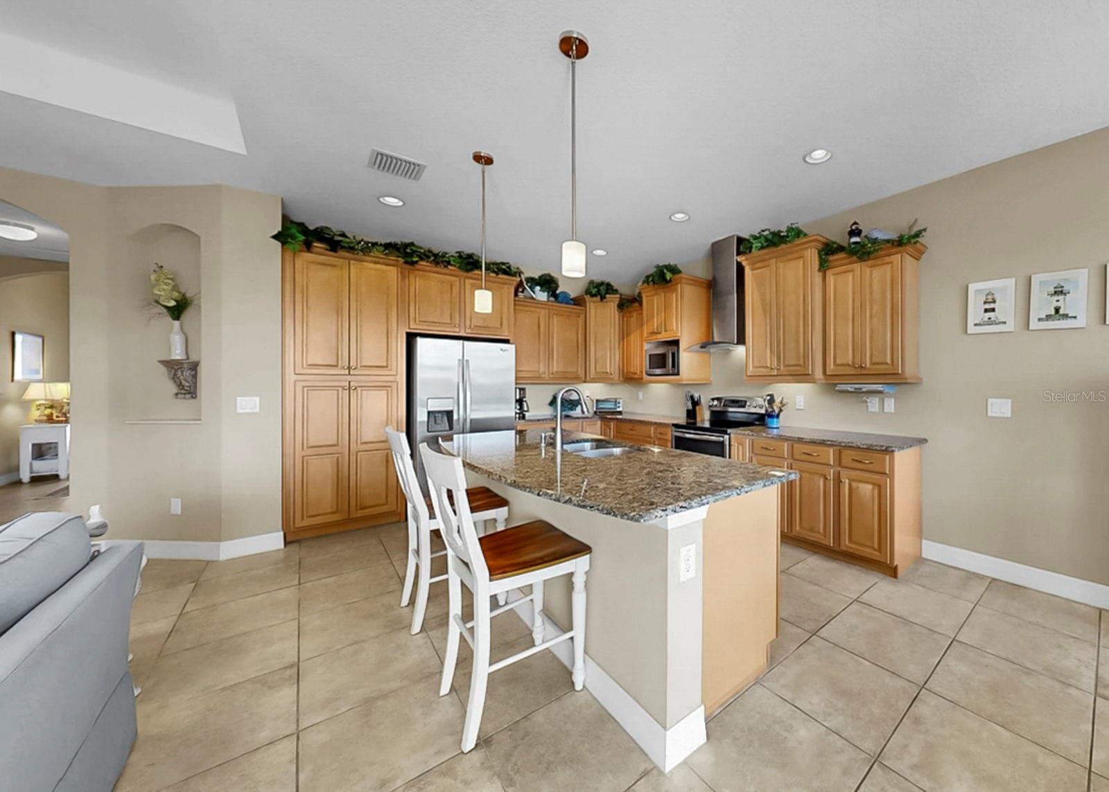 APOLLO BEACH UNIT 08 A RESUBDI - Residential