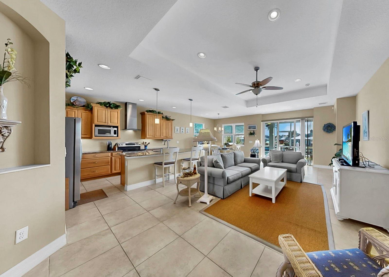 APOLLO BEACH UNIT 08 A RESUBDI - Residential