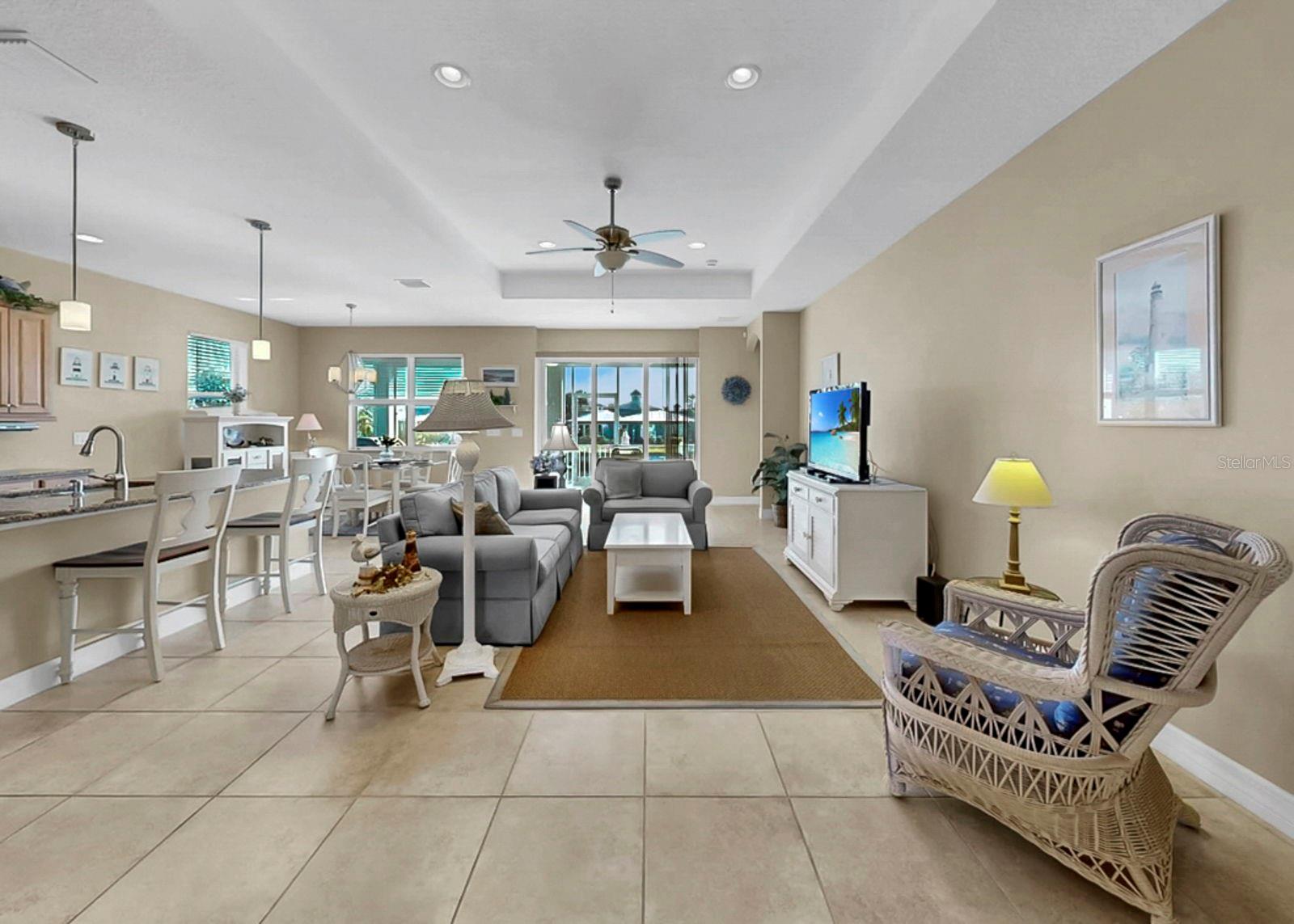 APOLLO BEACH UNIT 08 A RESUBDI - Residential