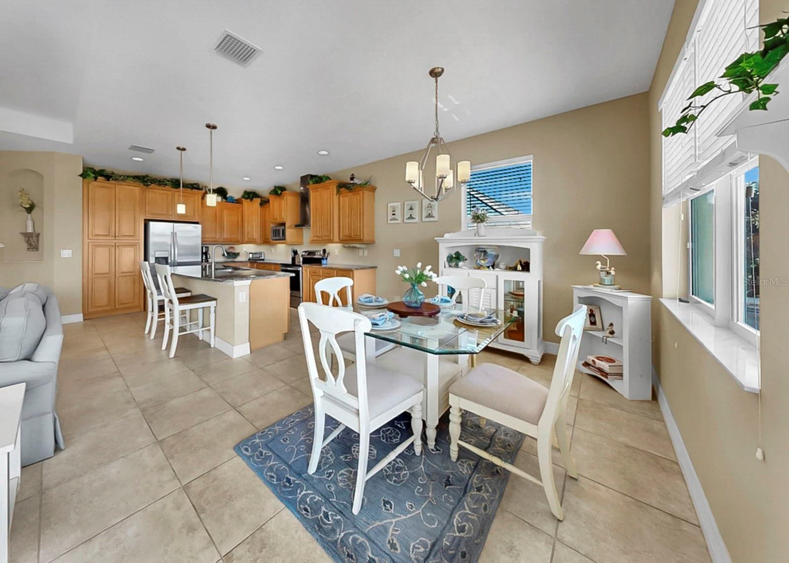 APOLLO BEACH UNIT 08 A RESUBDI - Residential