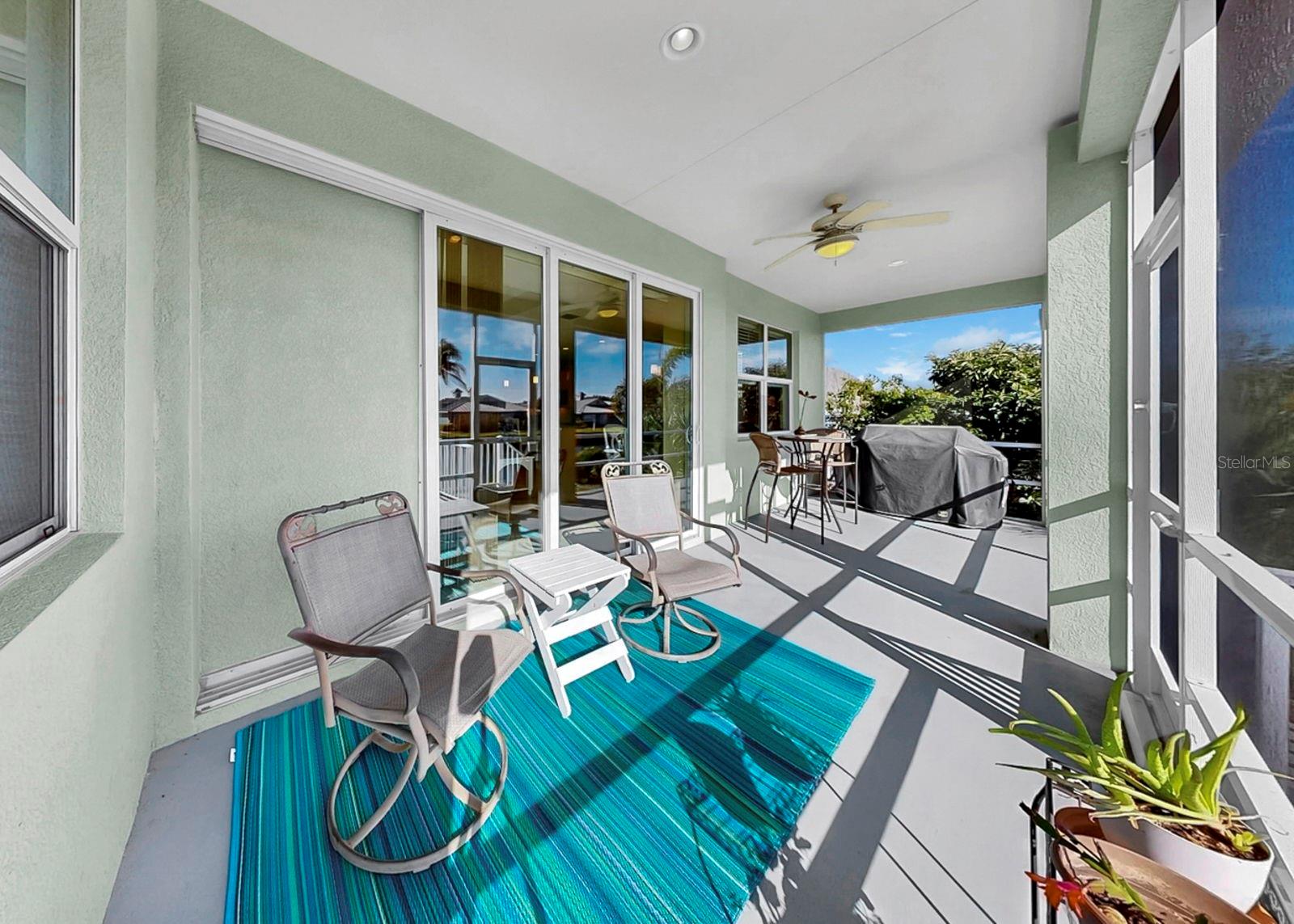 APOLLO BEACH UNIT 08 A RESUBDI - Residential