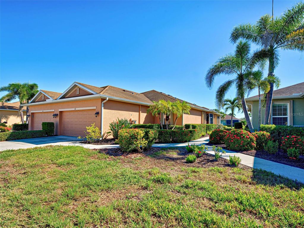 Photo of 292 Capulet Drive, Venice, FL 34292 (MLS # N6140786)