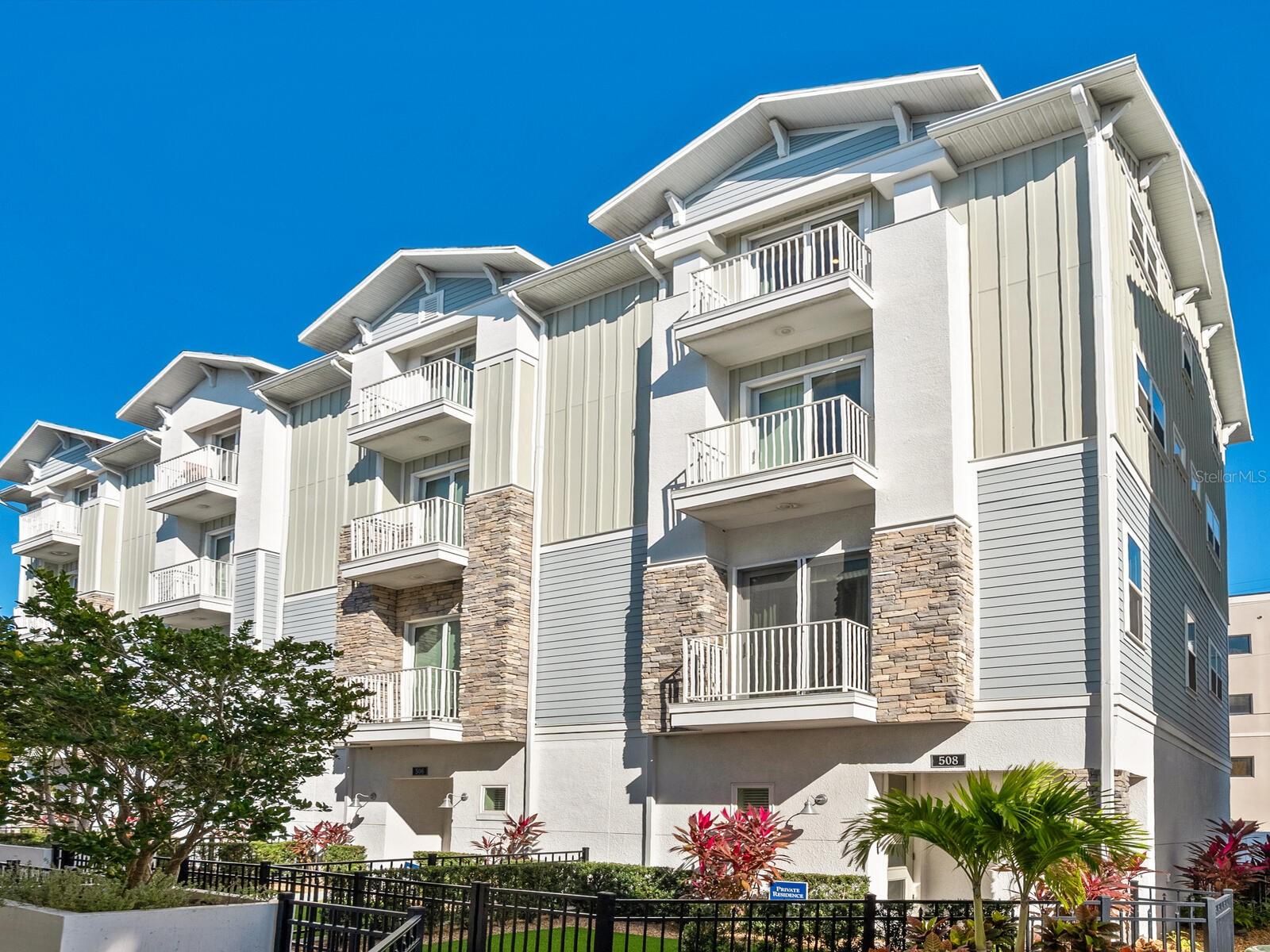 Photo 1 of 42 — 508 LAUREL PARK DRIVE, SARASOTA, FL 34236