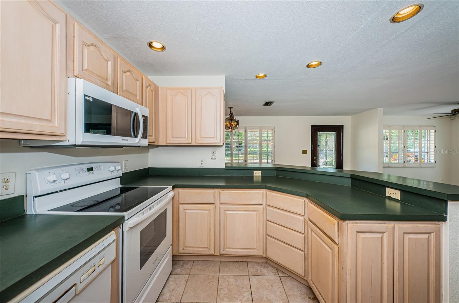 JUNGLE TERRACE SEC B - Residential