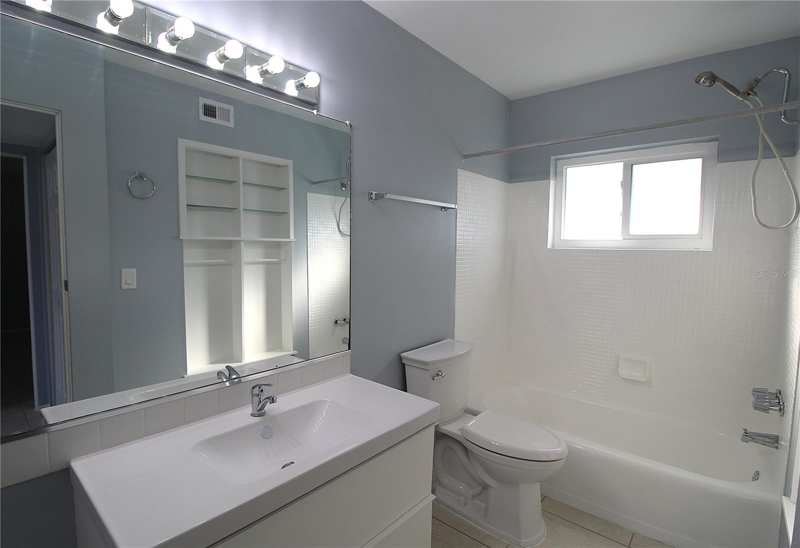 GARDEN APTS - Residential Lease