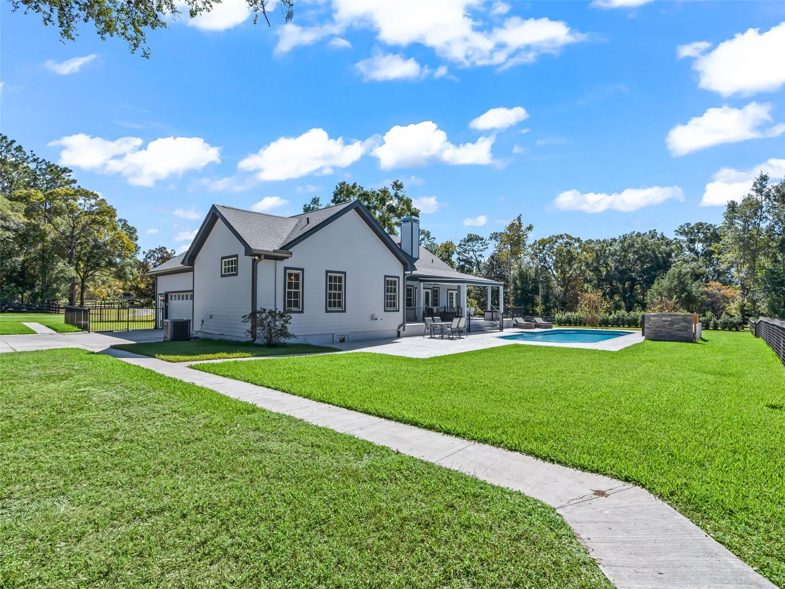 WILLOW BROOK - Residential