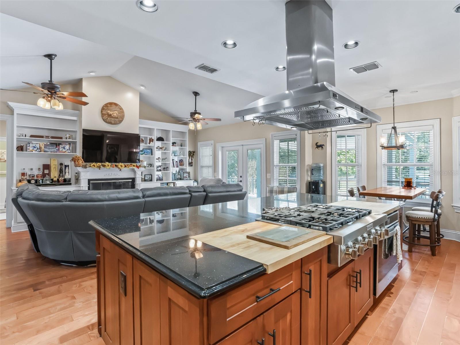 WILLOW BROOK - Residential