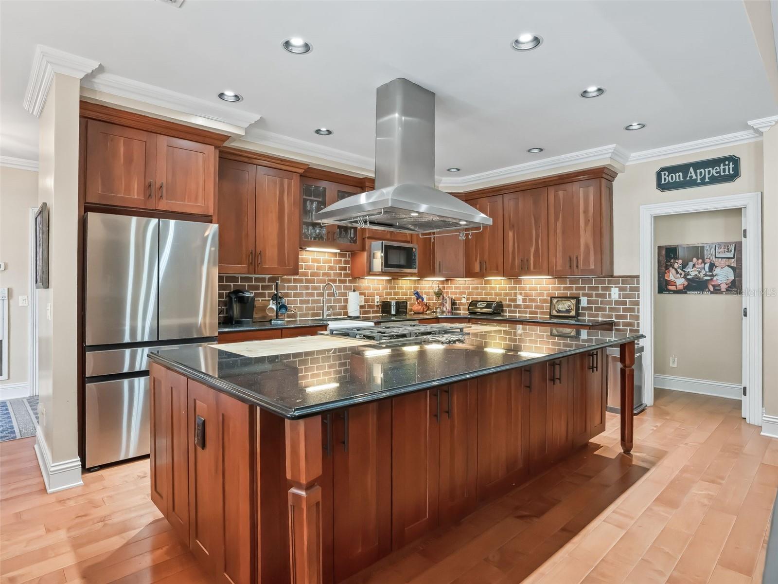 WILLOW BROOK - Residential