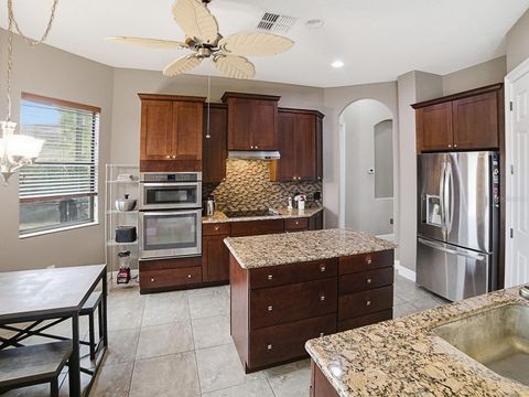 Tiny photo for 38701 Oak Place Court, Lady Lake, FL 32159 (MLS # G5108689)