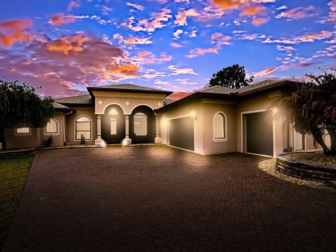 Tiny photo for 38701 Oak Place Court, Lady Lake, FL 32159 (MLS # G5108689)