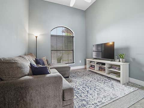 Tiny photo for 38701 Oak Place Court, Lady Lake, FL 32159 (MLS # G5108689)