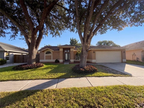 Photo of 2330 Foggy Ridge Parkway, Land O Lakes, FL 34639 (MLS # O6437443)