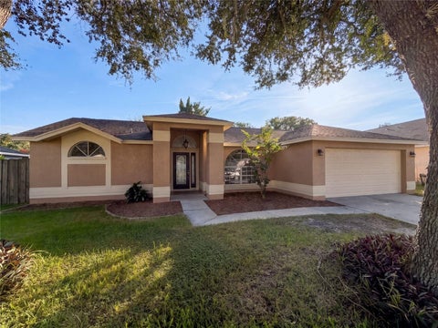 Photo of 2330 Foggy Ridge Parkway, Land O Lakes, FL 34639 (MLS # O6437443)