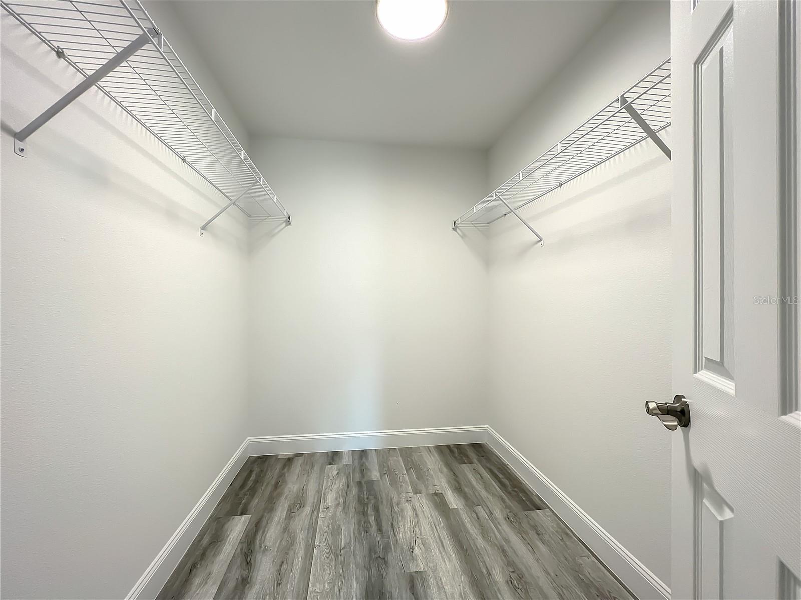 MARION OAKS UN 04 - Residential Lease