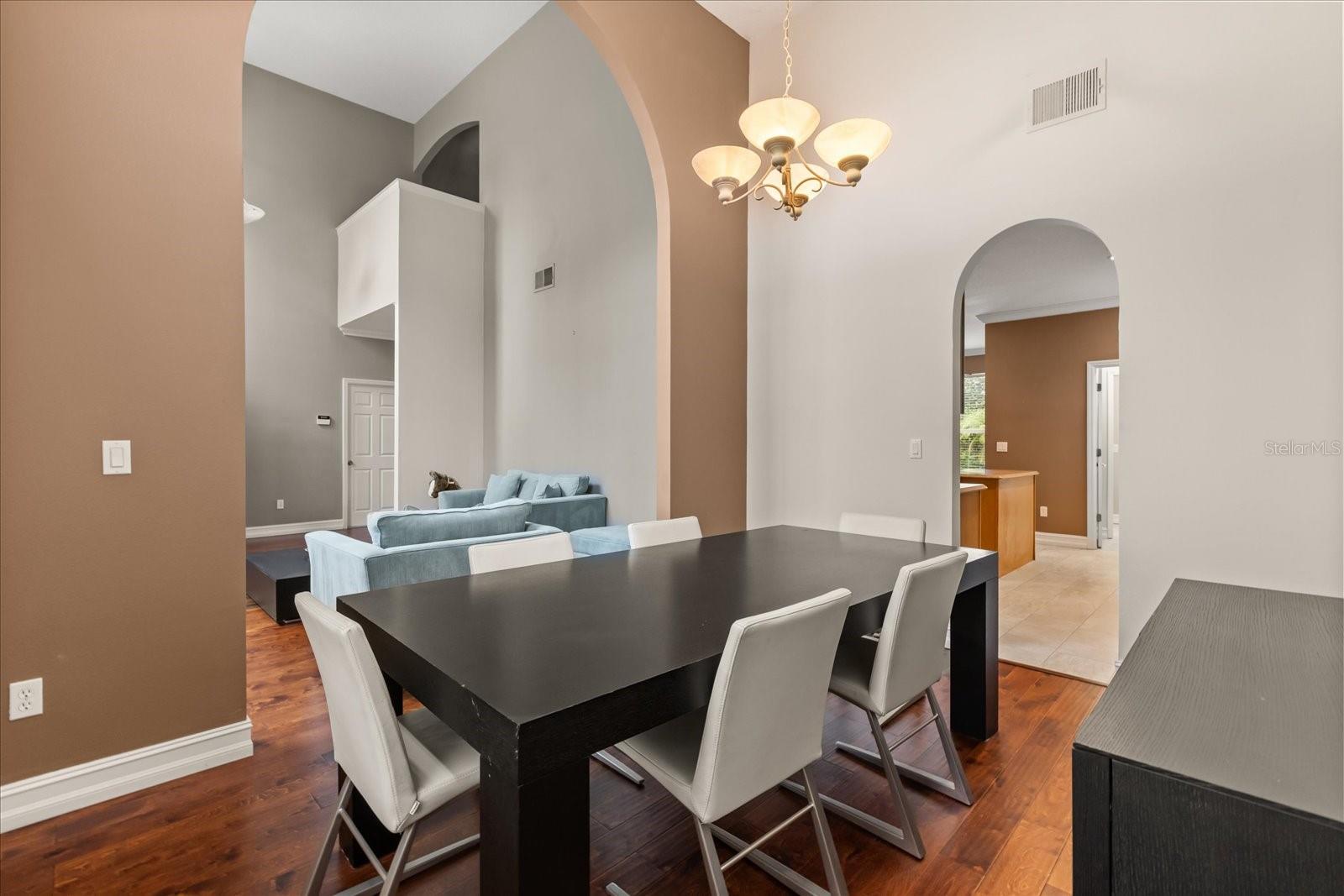 FOREST TRLS J & N - Residential