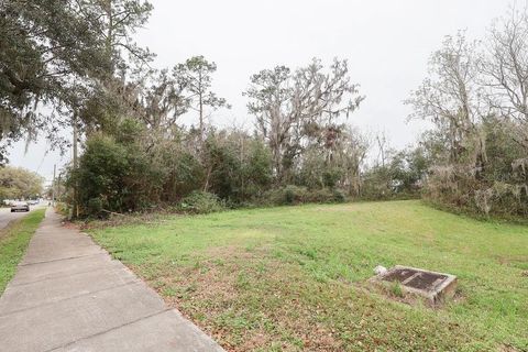 Tiny photo for 5810 SE Abshier Boulevard, Belleview, FL 34420 (MLS # OM695671)