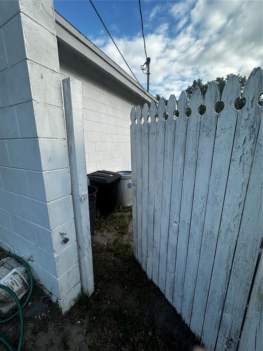 PACKARDS 1ST ADD TO MIDWAY - Residential