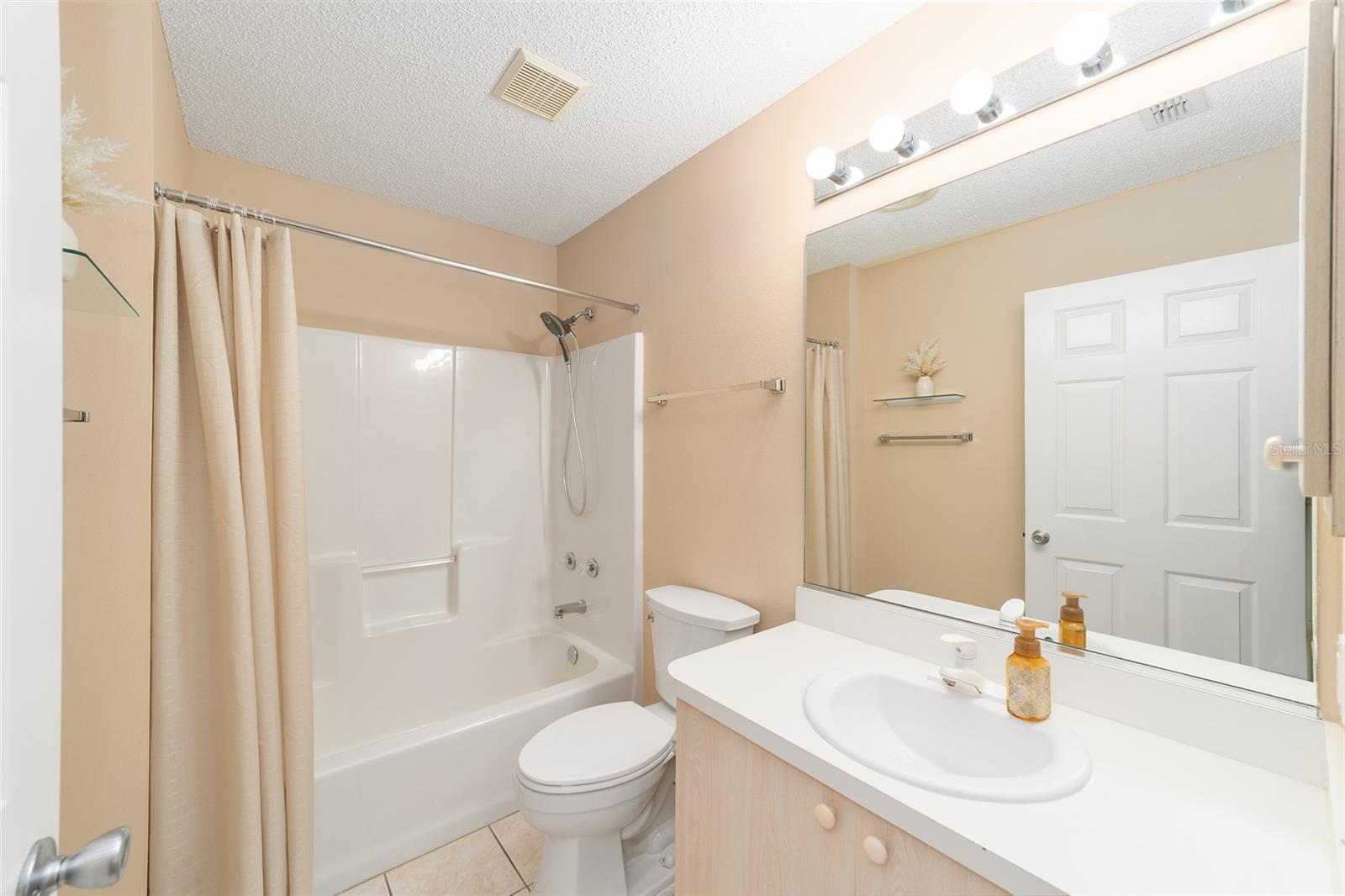 VILLAGES SUMTER VILLA DE LA VI - Residential