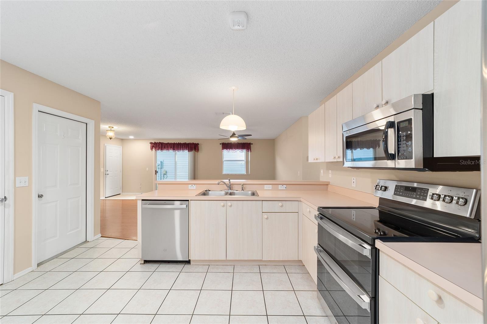 VILLAGES SUMTER VILLA DE LA VI - Residential