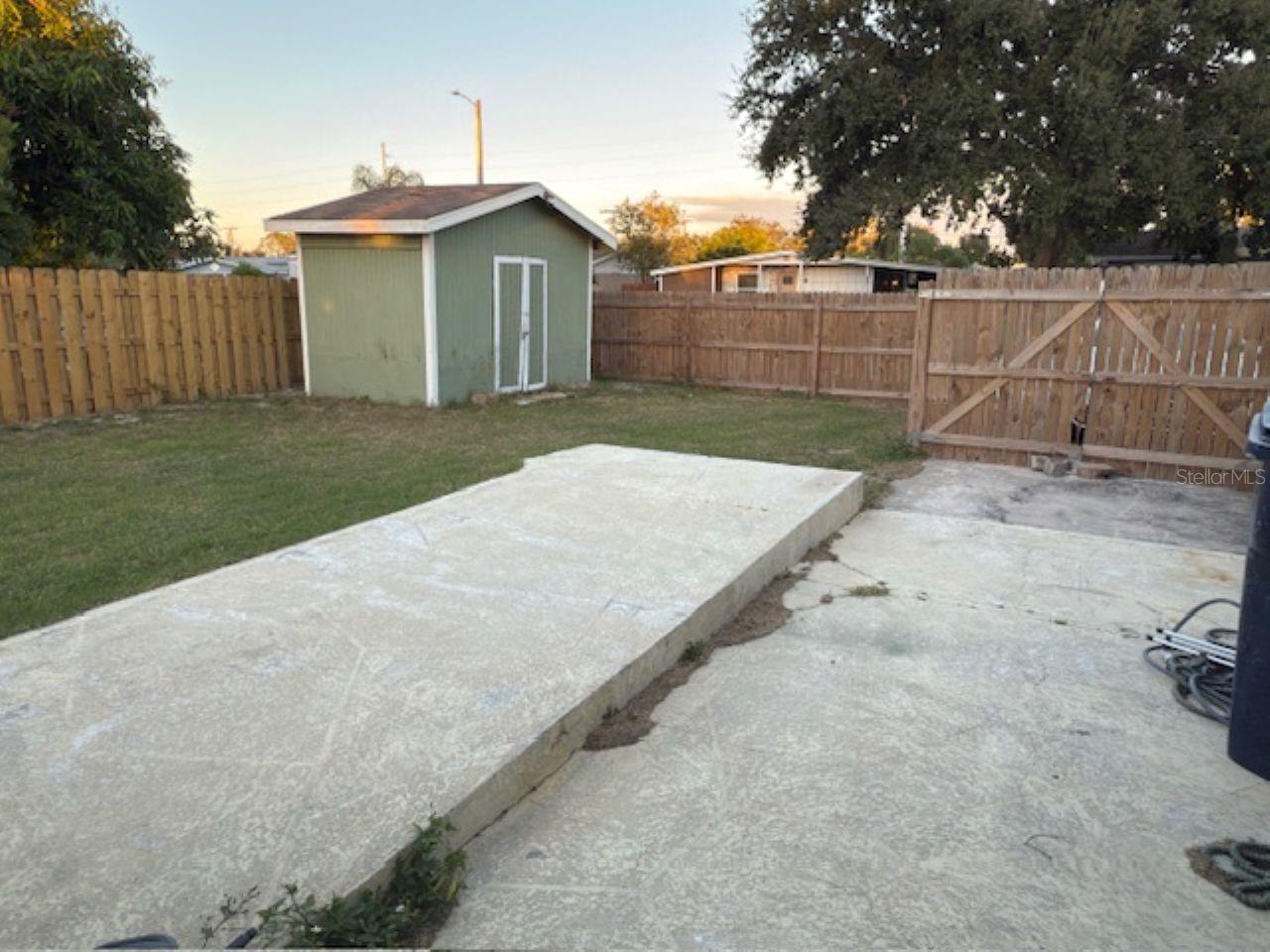 GANDY GARDENS 09 - Residential Lease