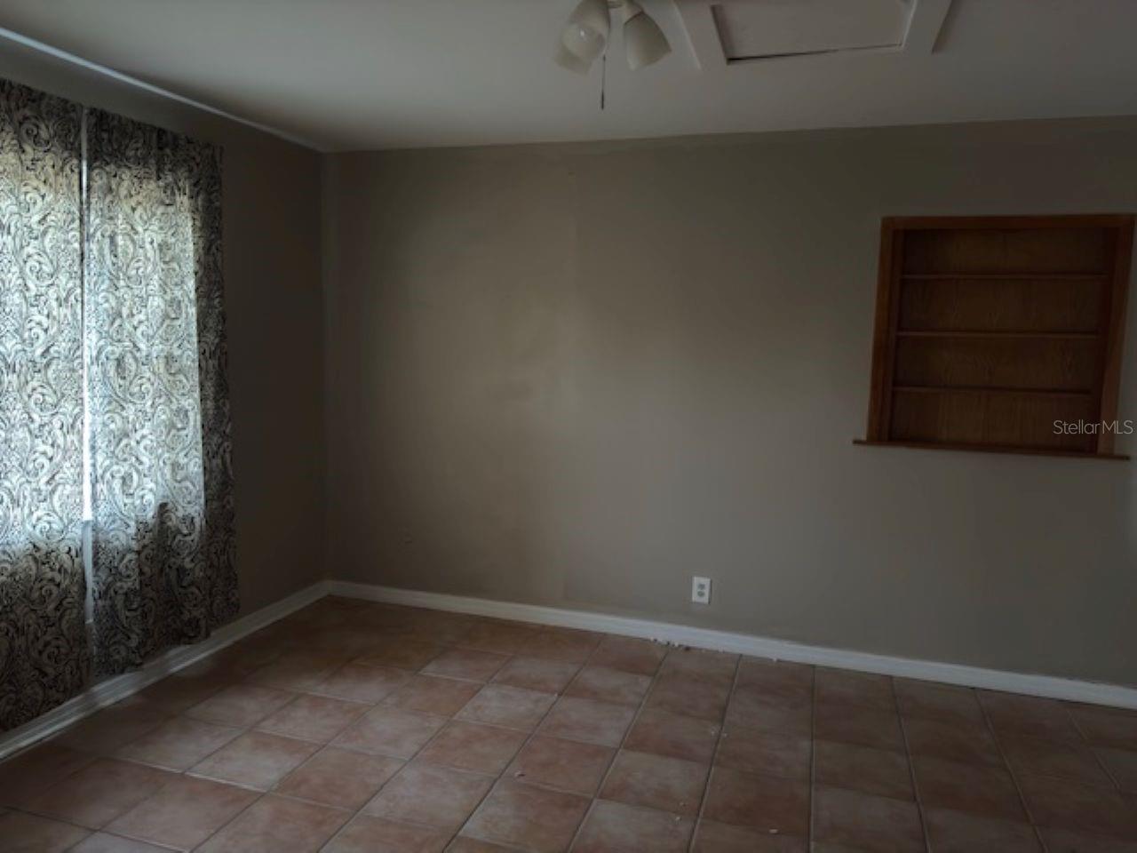 GANDY GARDENS 09 - Residential Lease