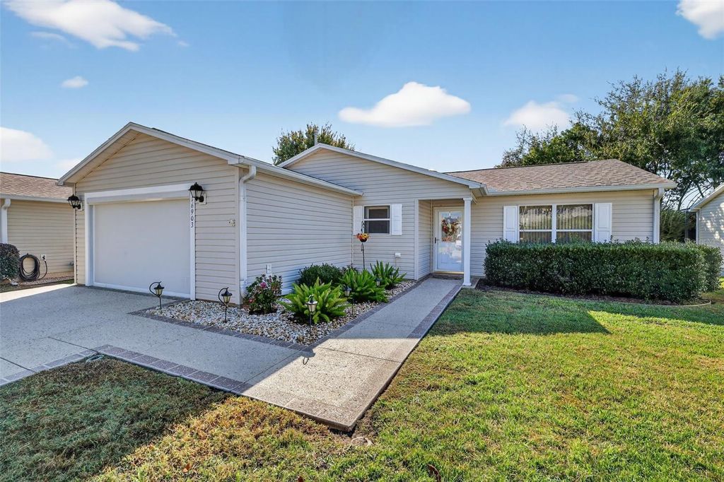 Photo of 16903 SE 96th Chapelwood Circle, The Villages, FL 32162 (MLS # G5104437)