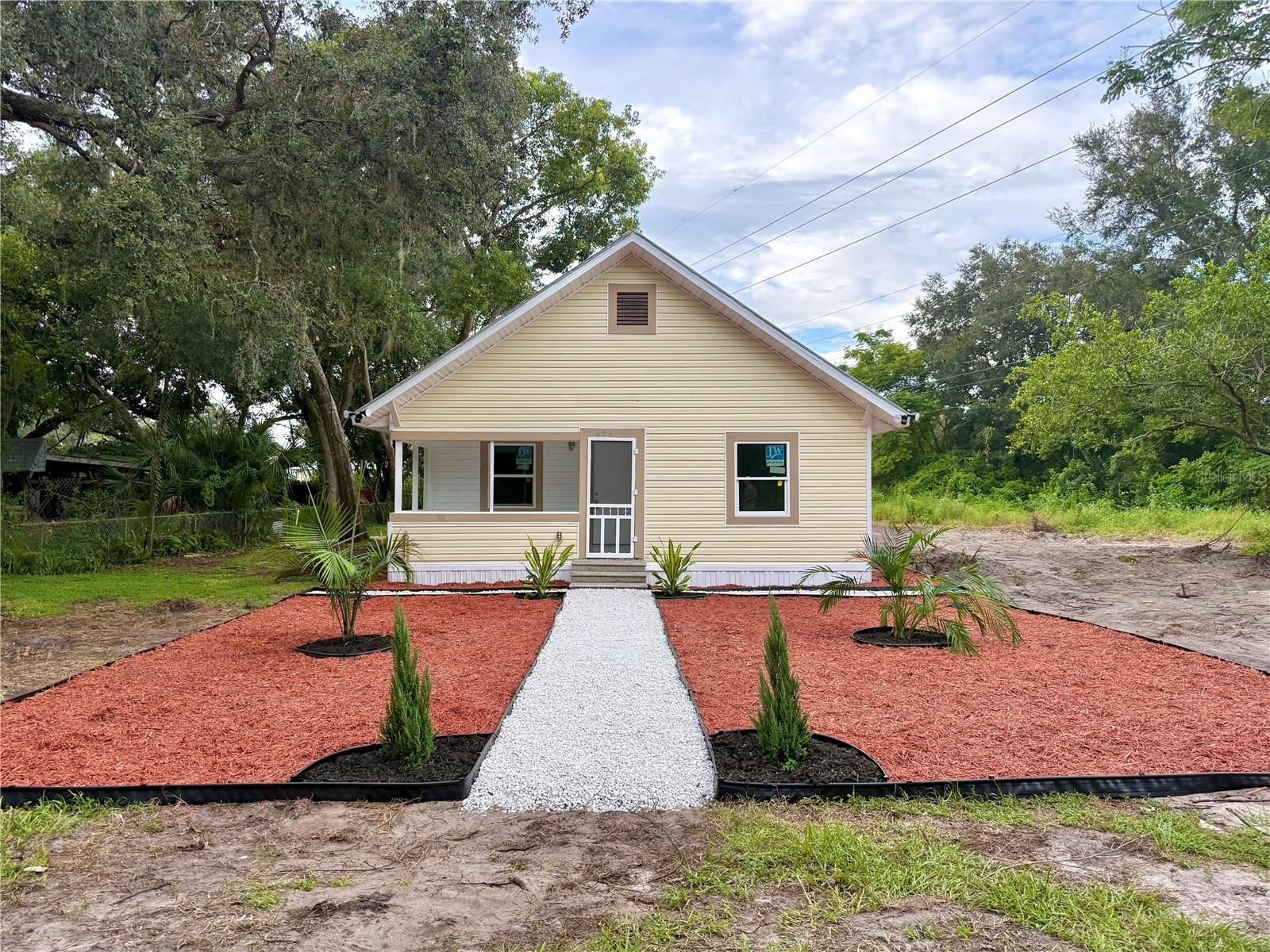 Welcome to this warm and cozy home located right in Waverly, FL. This home is perfect for first-time buyers, families, or anyone wanting to enjoy some quiet in this calm neighborhood. This home has an open layout that allows so much natural light, and the spacious backyard is perfect for gardening, farming and so much more! Taking a step into the home you you will see that this beautiful home has been completely renovated with new porcelain tile flooring all around the house! The spacious living room flows perfectly with the kitchen allowing it to be perfect when family and friends are over. The Kitchen had brand new cabinets as well as new granite countertops including the breakfast bar! Each room offers an amazing closet space and plenty of natural lighting. The home has new AC and a new water heater as well as brand new windows! You can move in stress free! Not only are the rooms amazing but the two full bathrooms have also been renovated and now have new stunning stand-up showers that light up the whole space and provide comfort and convenience for the whole household. Now as we take a step into the backyard you will feel just how peaceful and quiet this space is. It allows you room for all those barbecues, gardening ideas, or just simply wanting to enjoy some relax in some sunshine. This home is just minutes away from the many local shops, schools, malls, and so much more! Only 10 minutes from Legoland! Just 7 minutes from shopping super centers and only 8 minutes from the Eagle Ridge Mall!