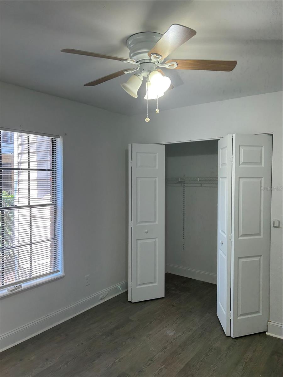 GLENDALE VILLAS - Residential Lease