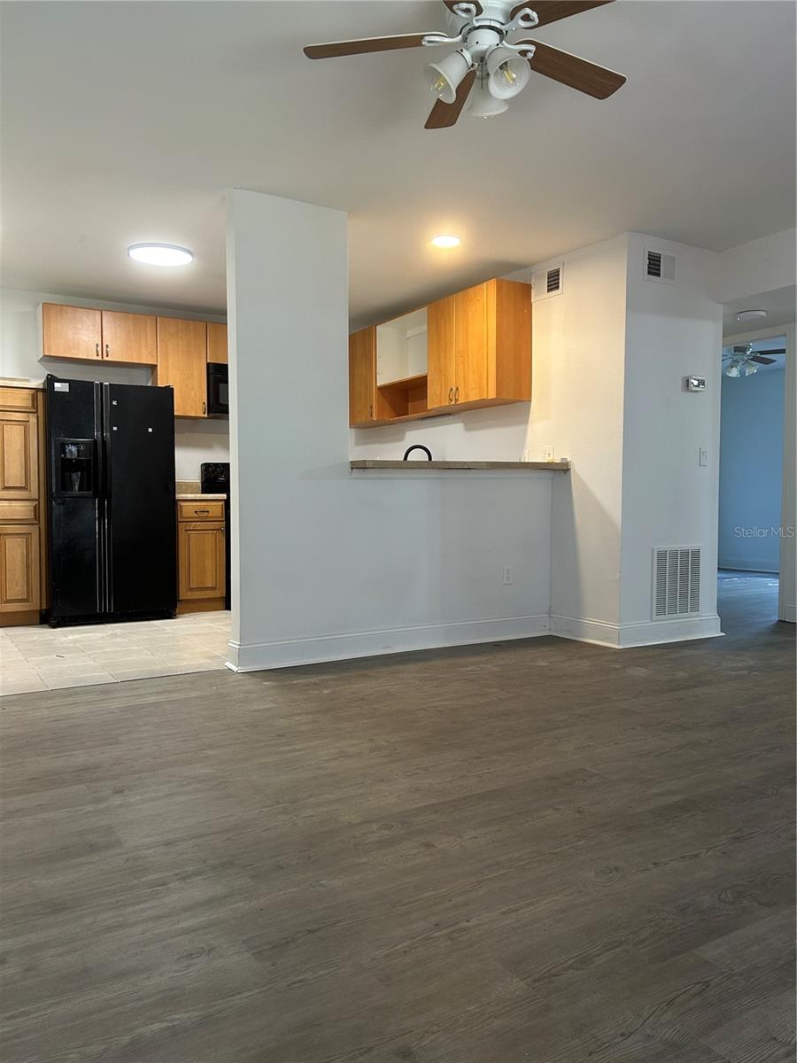 GLENDALE VILLAS - Residential Lease